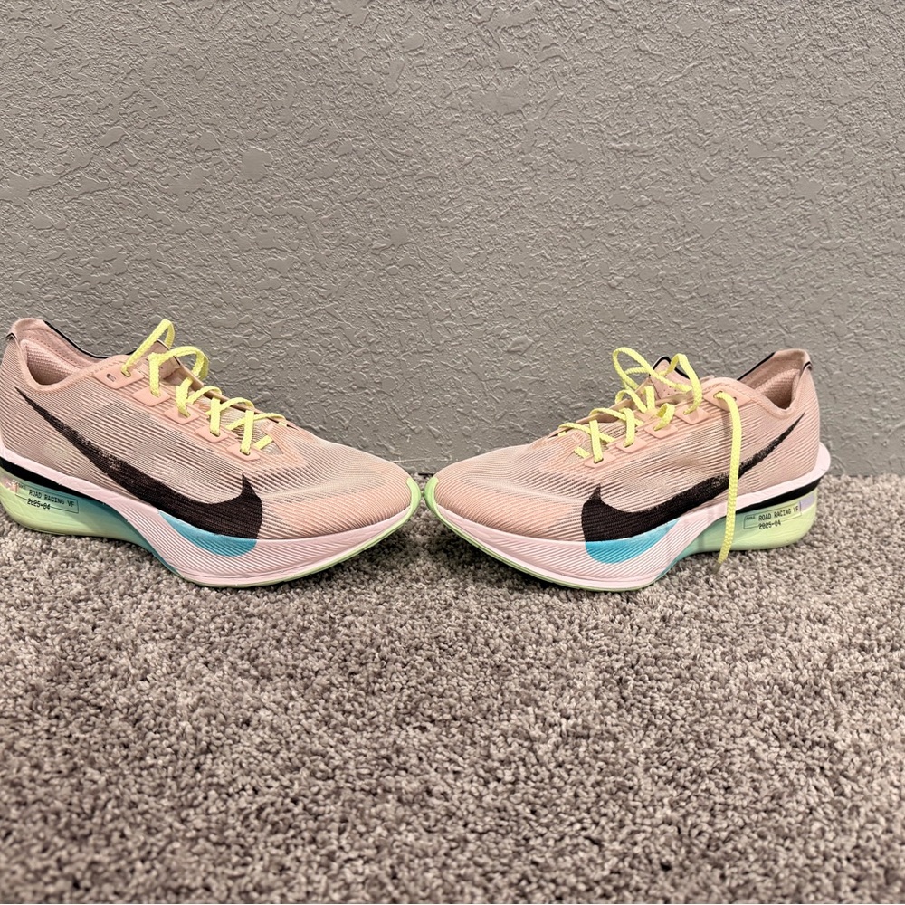 Nike women’s Vaporfly 4 running shoes